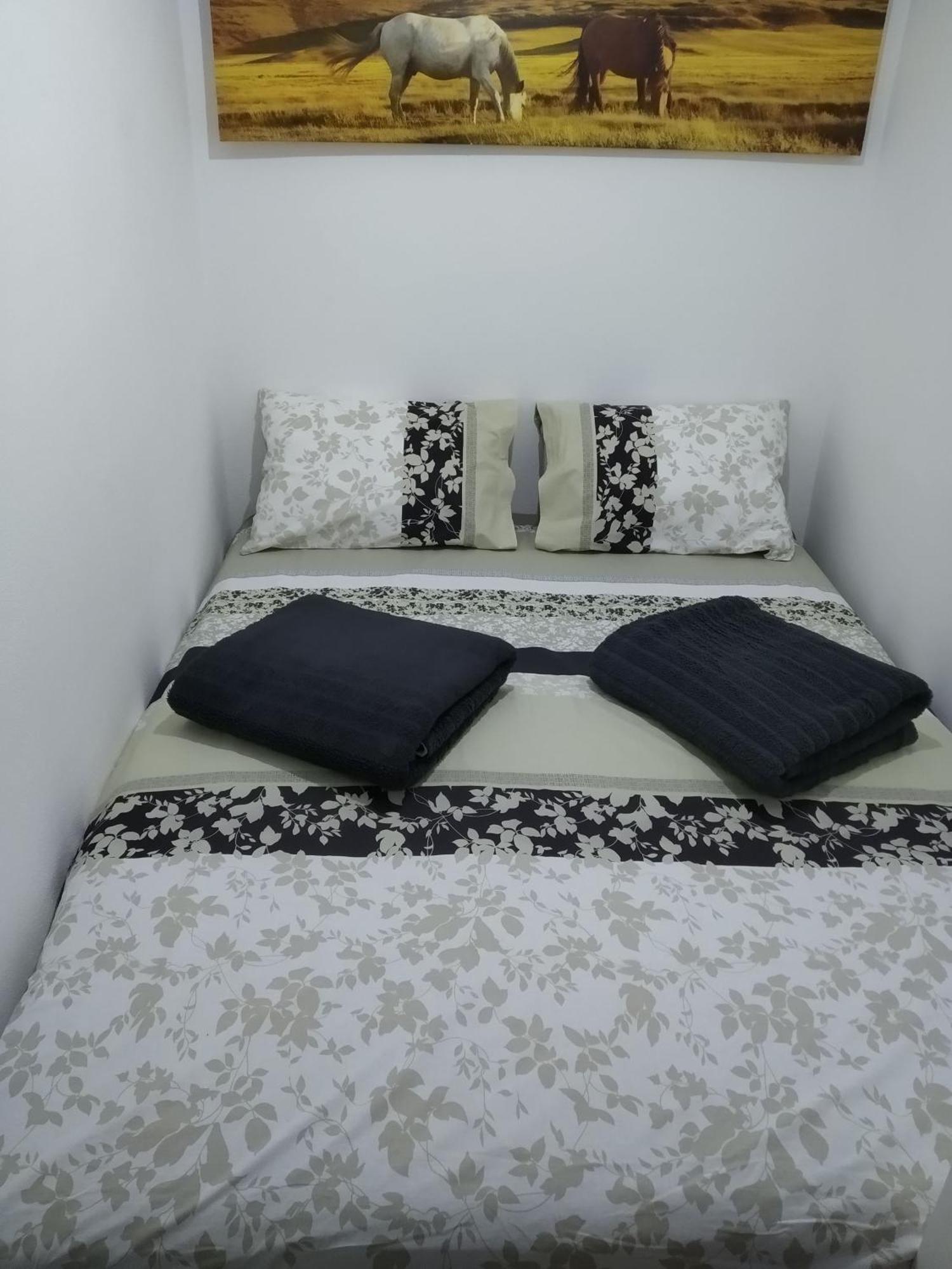 Rustic House Apartment Bar Bagian luar foto